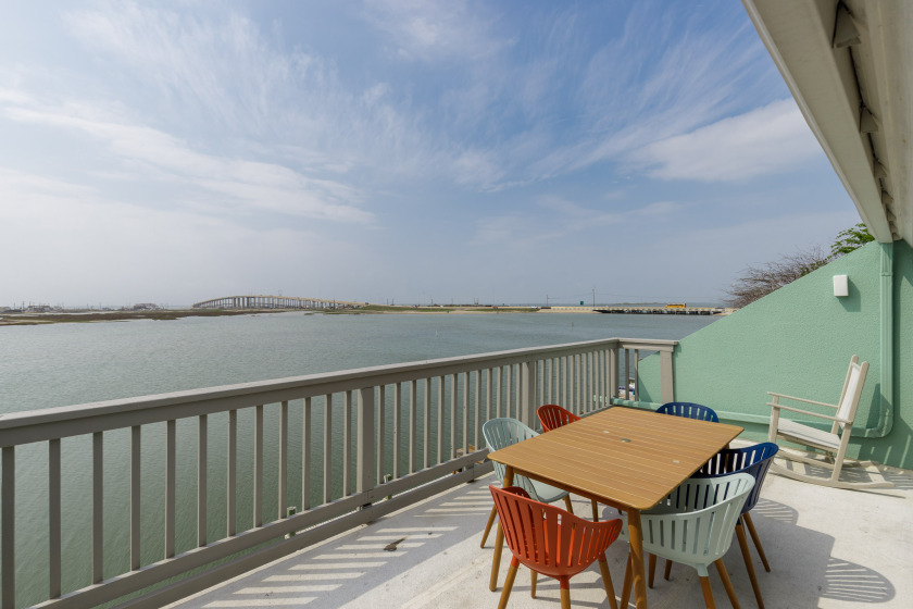 Beautifully Updated as of April 2021! Great View of Laguna - Beach Vacation Rentals in Corpus Christi, Texas on Beachhouse.com
