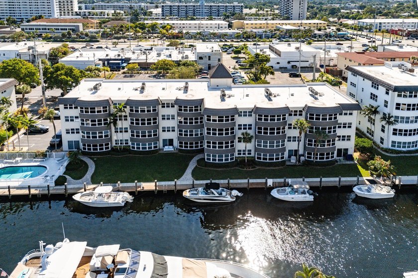 Best location in Heritage Landings! This 1st floor condo offers - Beach Condo for sale in Fort Lauderdale, Florida on Beachhouse.com