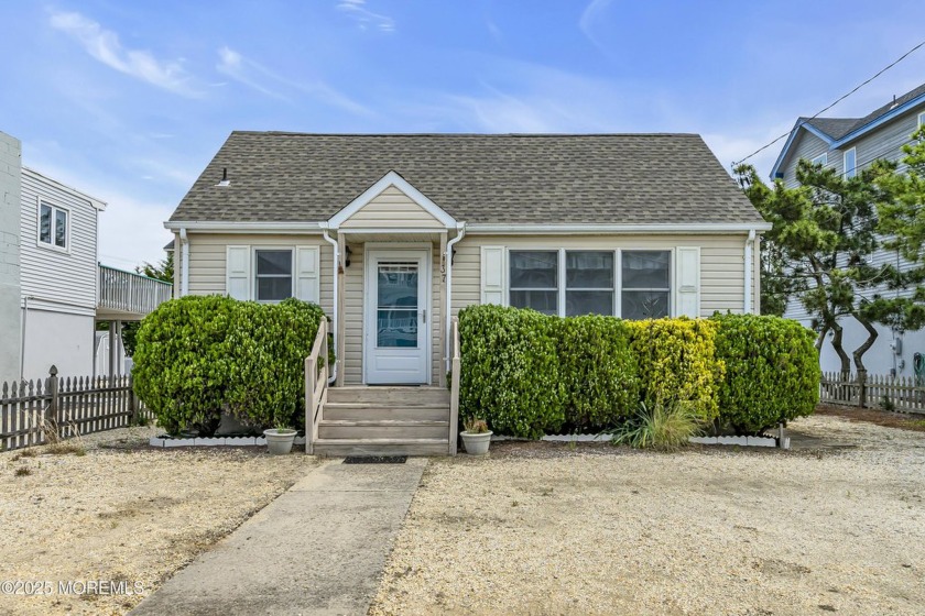 Prime Surf City Location - Incredible Development Opportunity
 - Beach Home for sale in Surf City, New Jersey on Beachhouse.com