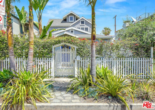 One block off the famed Abbot Kinney Blvd lies this turn-key - Beach Home for sale in Venice, California on Beachhouse.com