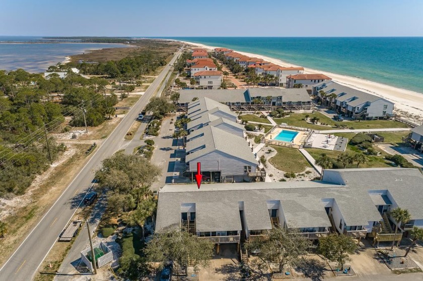 Completely renovated 1BR/1BA townhome in 300 Ocean Mile!  Sold - Beach Home for sale in St. George Island, Florida on Beachhouse.com