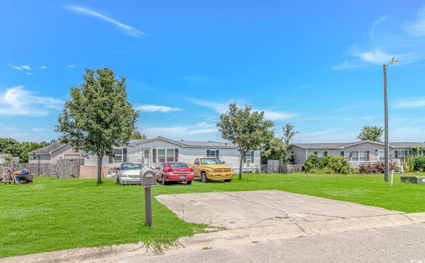 Discover comfort and flexibility in this well-maintained - Beach Home for sale in Myrtle Beach, South Carolina on Beachhouse.com