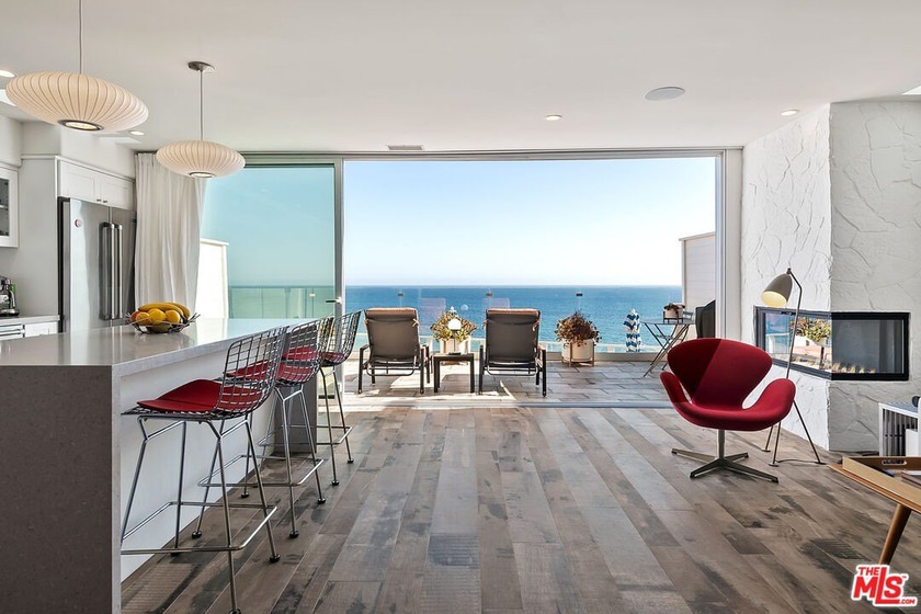 ONE-OF-A-KIND! Enjoy the solitude Malibu has to offer - Beach Condo for sale in Malibu, California on Beachhouse.com