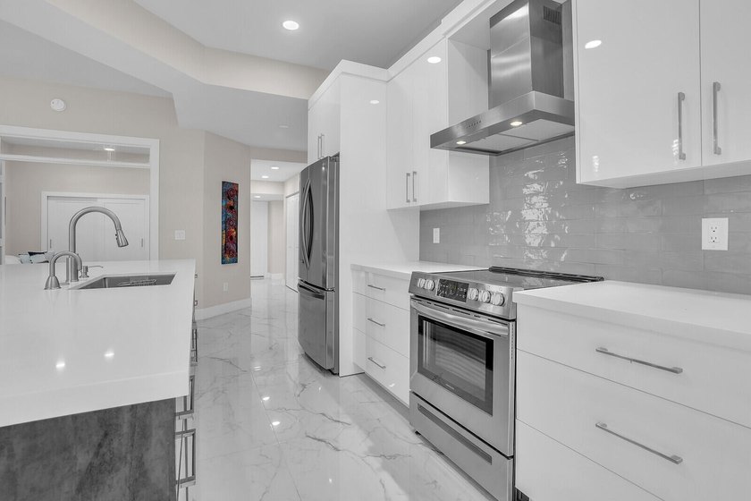 Modern Luxury Awaits in Wycliffe Golf & Country Clube experience - Beach Condo for sale in Lake Worth, Florida on Beachhouse.com