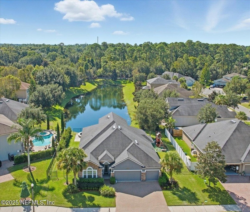 Discover this stunning 6-bedroom, 4-bathroom POOL home in a - Beach Home for sale in Jacksonville, Florida on Beachhouse.com