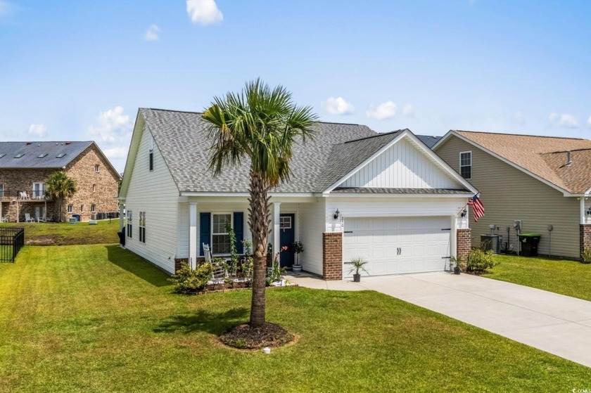 Modern Comforts Near the Atlantic Ocean Nestled just 1.9 miles - Beach Home for sale in Surfside Beach, South Carolina on Beachhouse.com