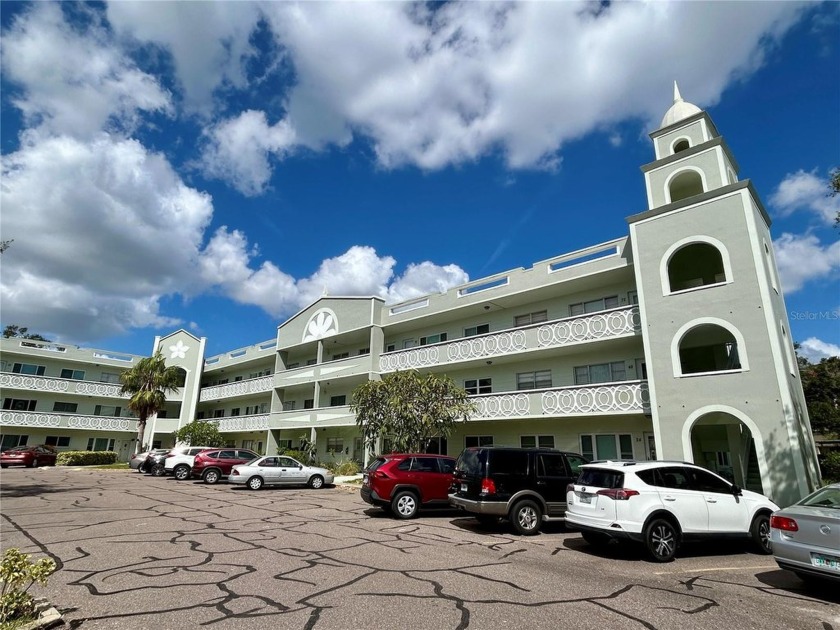 Welcome to this beautifully renovated 2-bedroom, 2-bathroom - Beach Condo for sale in Clearwater, Florida on Beachhouse.com