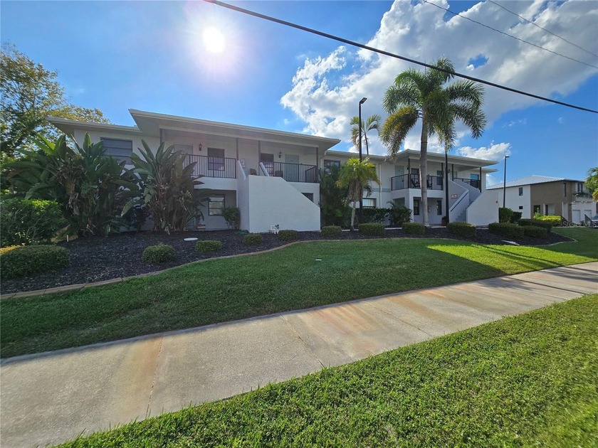 Welcome to your perfect winter getaway! This beautifully - Beach Condo for sale in Punta Gorda, Florida on Beachhouse.com