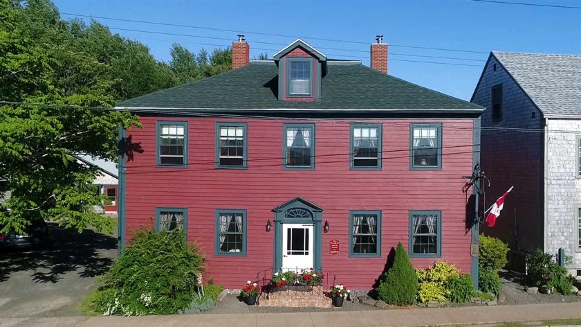 Describing this 250 year old property as a Jewel of Canadian - Beach Home for sale in Annapolis Royal, Nova Scotia on Beachhouse.com