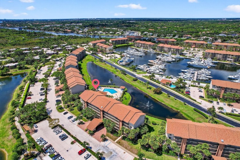 Lovely corner unit 2/2 condo in the Marina at the Bluffs - Beach Condo for sale in Jupiter, Florida on Beachhouse.com