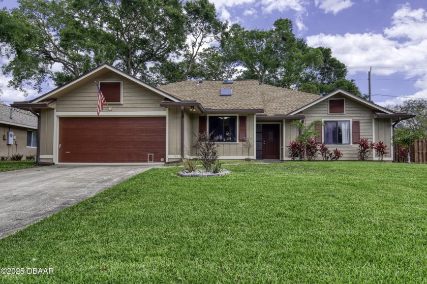 Recently REFRESHED interior paint using a NEW, popular color - Beach Home for sale in Ormond Beach, Florida on Beachhouse.com
