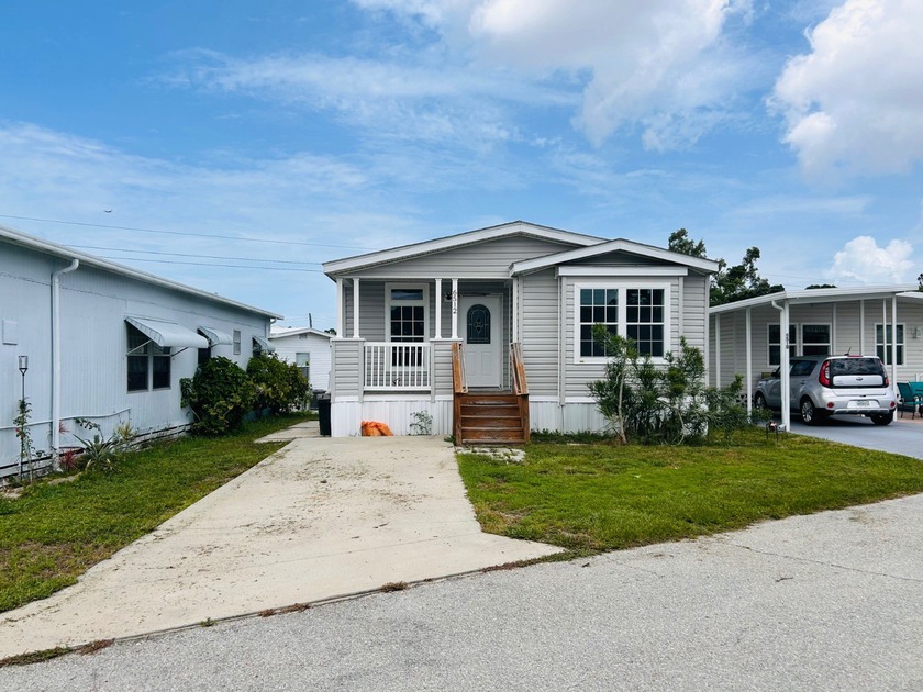 6512 New Jersey St, Bradenton, FL 34207 | Offered at NEW PRICE - Beach Home for sale in Bradenton, Florida on Beachhouse.com