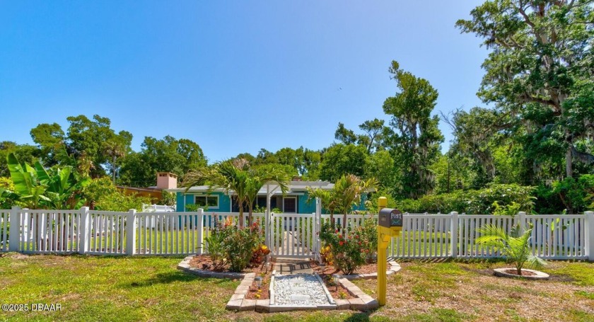 EXCELLENT LOCATION - A TRUE HIDDEN GEM! Have your cake and eat - Beach Home for sale in Daytona Beach, Florida on Beachhouse.com