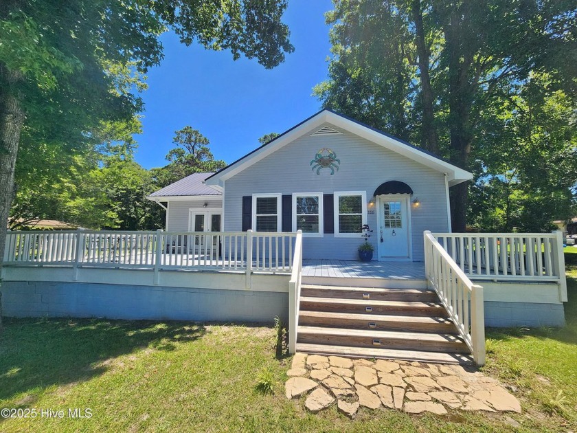Awesome opportunity to own this 2 bedroom , 2 bathroom home in - Beach Home for sale in Sneads Ferry, North Carolina on Beachhouse.com