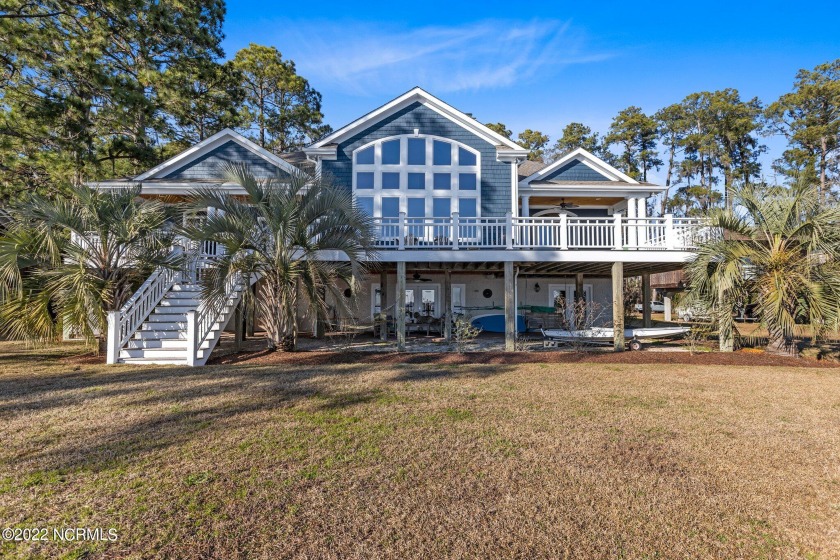 This is it! Cedar shake waterfront home built by Muriel  Moore - Beach Home for sale in Washington, North Carolina on Beachhouse.com