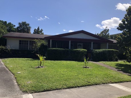 Quadplex in the heart of northern PBC.... New roof...separate - Beach Townhome/Townhouse for sale in North Palm Beach, Florida on Beachhouse.com