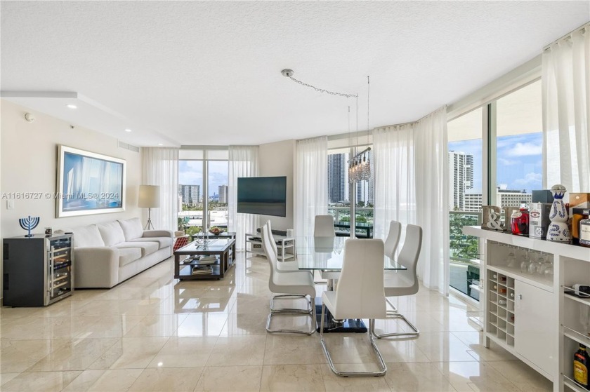 Beautiful 3 Bed/2 Bath w/ spacious open floor plan in Tower 2 at - Beach Condo for sale in Sunny Isles Beach, Florida on Beachhouse.com