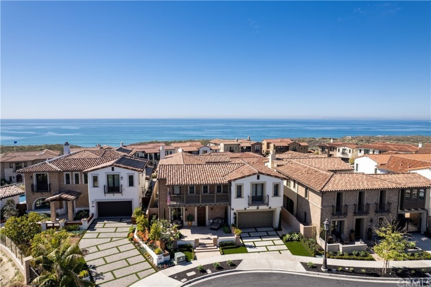 Just steps from the ocean, this stunning Sea Summit estate - Beach Home for sale in San Clemente, California on Beachhouse.com