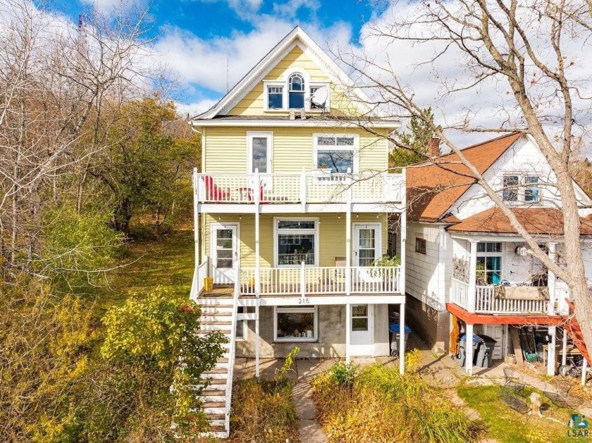 Waiting for an amazing tri plex? This property has a cool view - Beach Home for sale in Duluth, Minnesota on Beachhouse.com