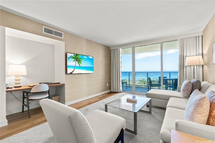 This is the finest and most prestigious hotel condominium in - Beach Condo for sale in Honolulu, Hawaii on Beachhouse.com