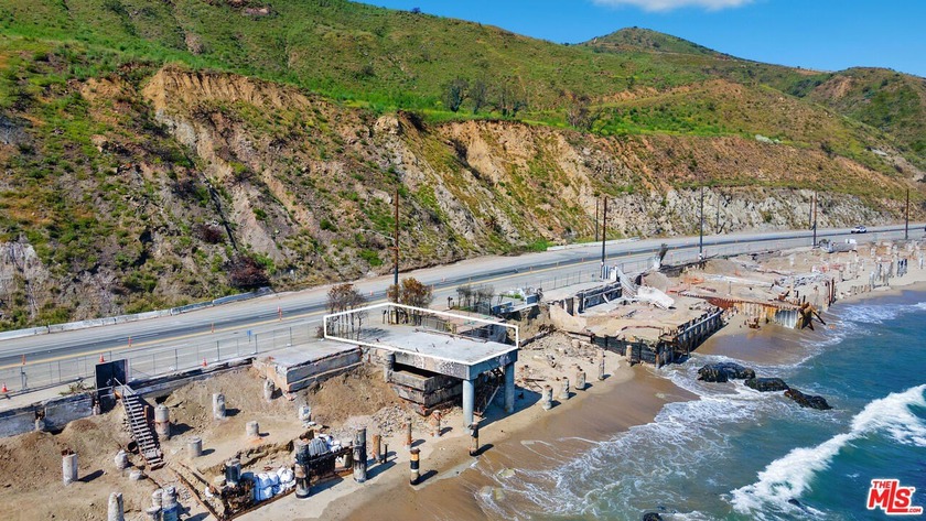 Incredible rebuild opportunity with this recent Palisades Fire - Beach Lot for sale in Malibu, California on Beachhouse.com