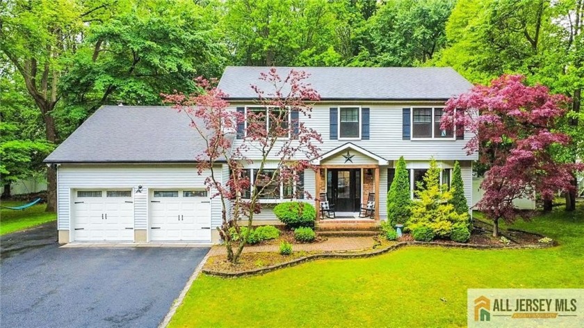 Showings will begin Friday 5/30. Welcome to this stunning and - Beach Home for sale in Old Bridge, New Jersey on Beachhouse.com