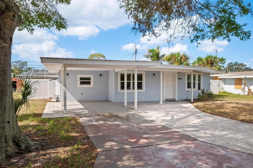 Attention investors and cash buyers! Here's your opportunity to - Beach Home for sale in Dunedin, Florida on Beachhouse.com