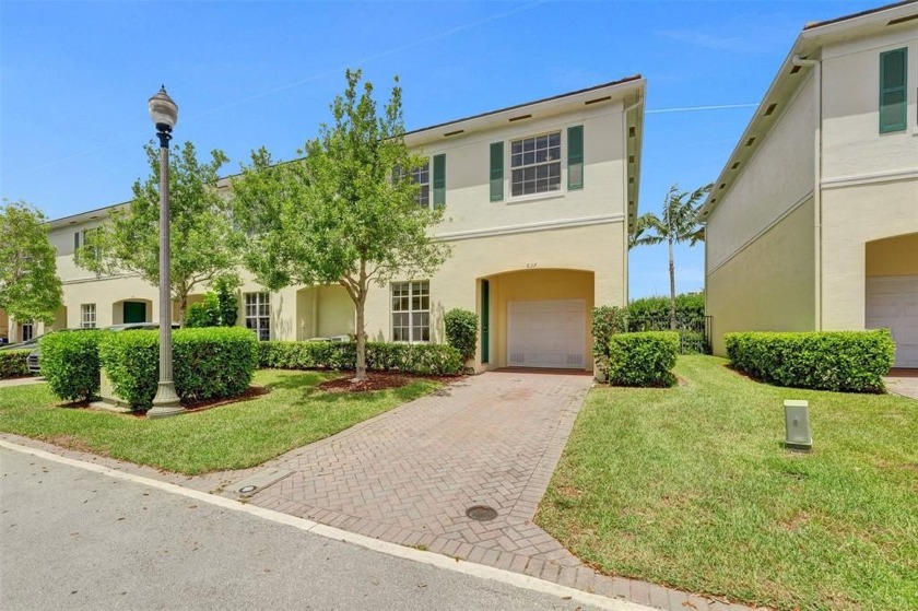 PRICE DROP! Welcome to your tranquil retreat in the heart of - Beach Townhome/Townhouse for sale in Pompano Beach, Florida on Beachhouse.com
