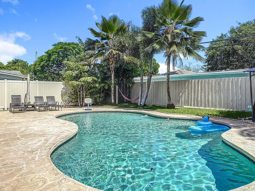 Beautifully Updated Home with Prime Location-Great for  This - Beach Home for sale in Pompano Beach, Florida on Beachhouse.com