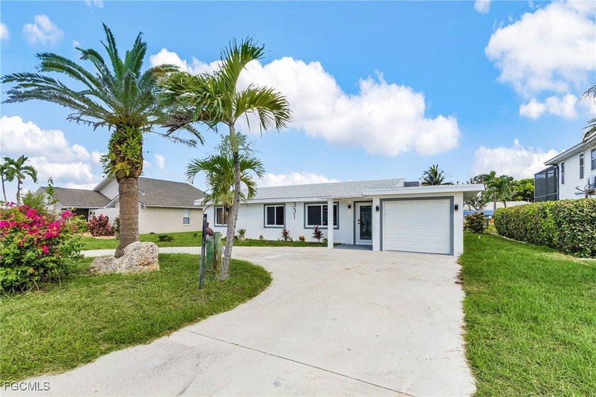 LOCATION LOCATION! Gulf Access Gem on Fort Myers Beach! - Beach Home for sale in Fort Myers Beach, Florida on Beachhouse.com