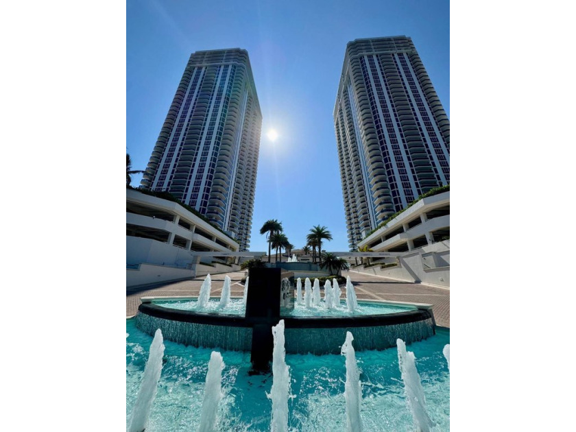 1BR/2BTH unit is the lowest priced unit at the Diamonds; MBR, LR - Beach Home for sale in Miami Beach, Florida on Beachhouse.com