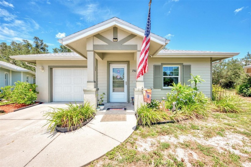Welcome Home! This well kept home is 2 Miles from the Beach - Beach Home for sale in Nokomis, Florida on Beachhouse.com