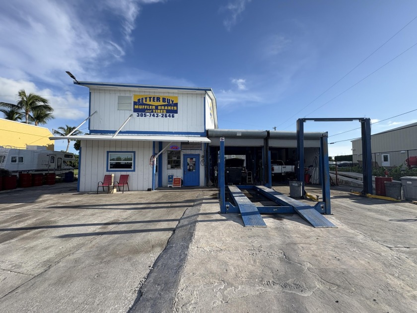 Turnkey Auto Repair & Investment Opportunity in Marathon! This - Beach Commercial for sale in Marathon, Florida on Beachhouse.com