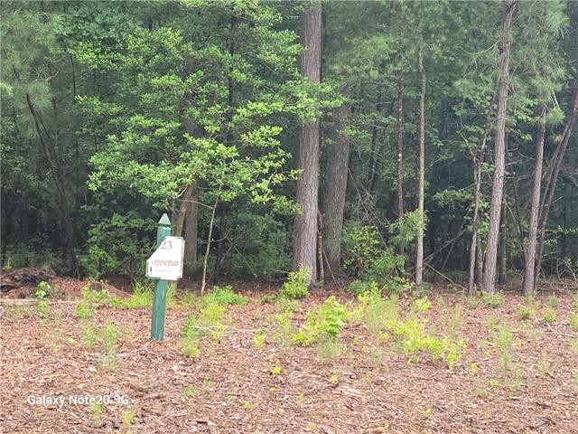 This is the place to build your new HOME! This highly desired - Beach Lot for sale in Gloucester, Virginia on Beachhouse.com