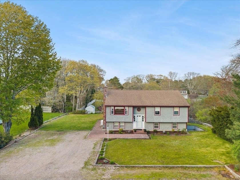 Move right into this well-maintained 3-bedroom, 2 full and 2 - Beach Home for sale in Yarmouth, Massachusetts on Beachhouse.com