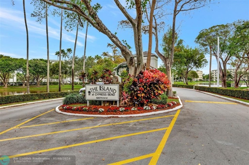 Fantastic opportunity in The Island at Cypress Bend. This is a - Beach Condo for sale in Pompano Beach, Florida on Beachhouse.com