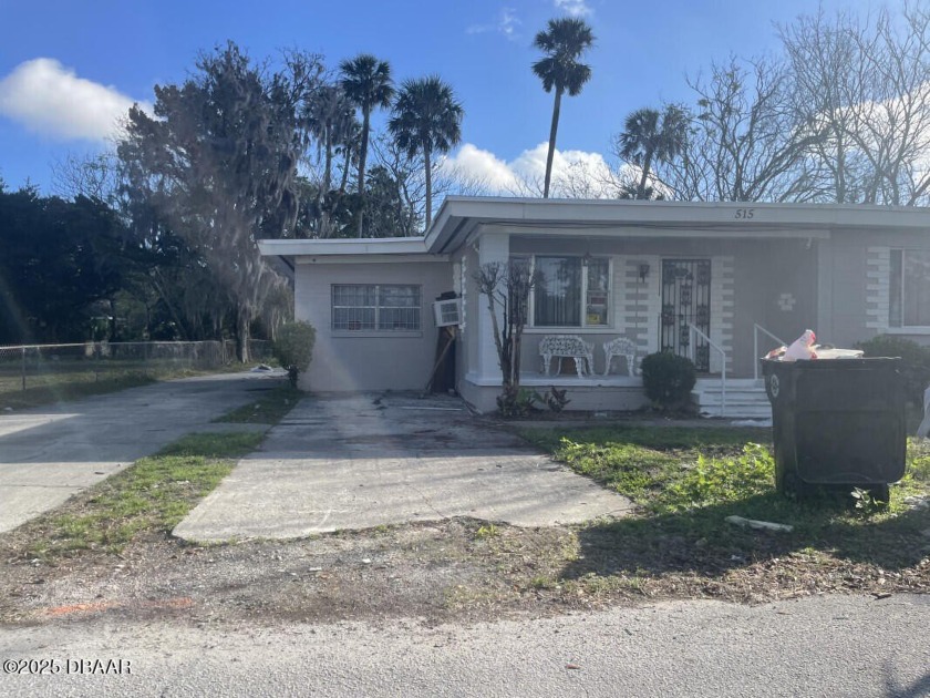 Solid 2 bedroom, 1 bathroom, 1,286 sqft block home sitting on a - Beach Home for sale in Daytona Beach, Florida on Beachhouse.com