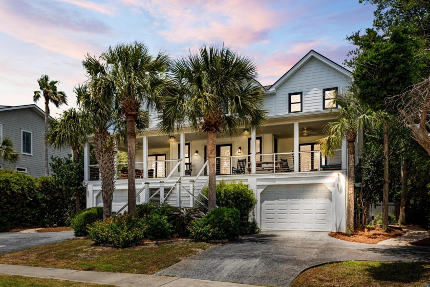 Lovely, large second row beach home, tastefully decorated and - Beach Home for sale in Isle of Palms, South Carolina on Beachhouse.com