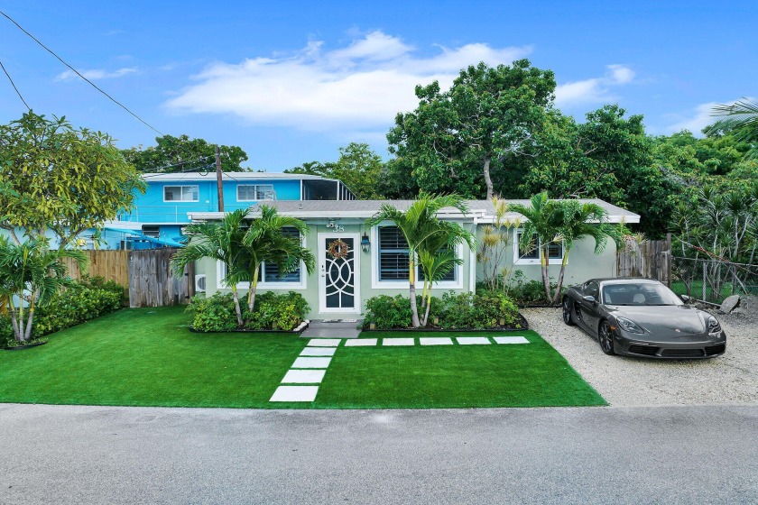 Key Largo Pied-a-terre!! This enchanting cottage radiates island - Beach Home for sale in Key Largo, Florida on Beachhouse.com