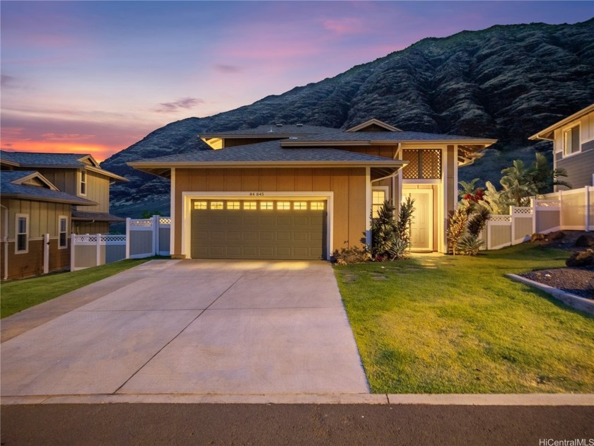 Legal Short Term Rental with Rare Oceanview Perimeter Lot in - Beach Home for sale in Waianae, Hawaii on Beachhouse.com