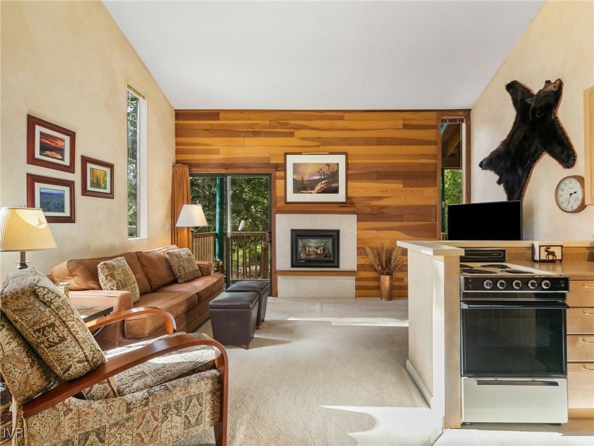 Escape to the beauty of North Lake Tahoe in this bright - Beach Condo for sale in Tahoe Vista, California on Beachhouse.com