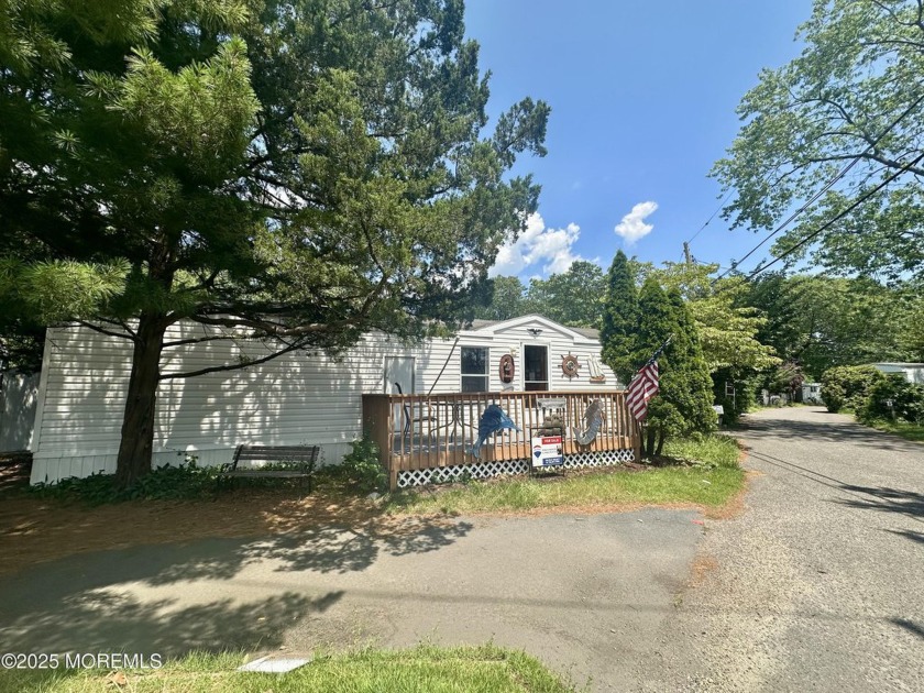 Charming mobile home in 55+ community close to Windward Beach - Beach Home for sale in Brick, New Jersey on Beachhouse.com