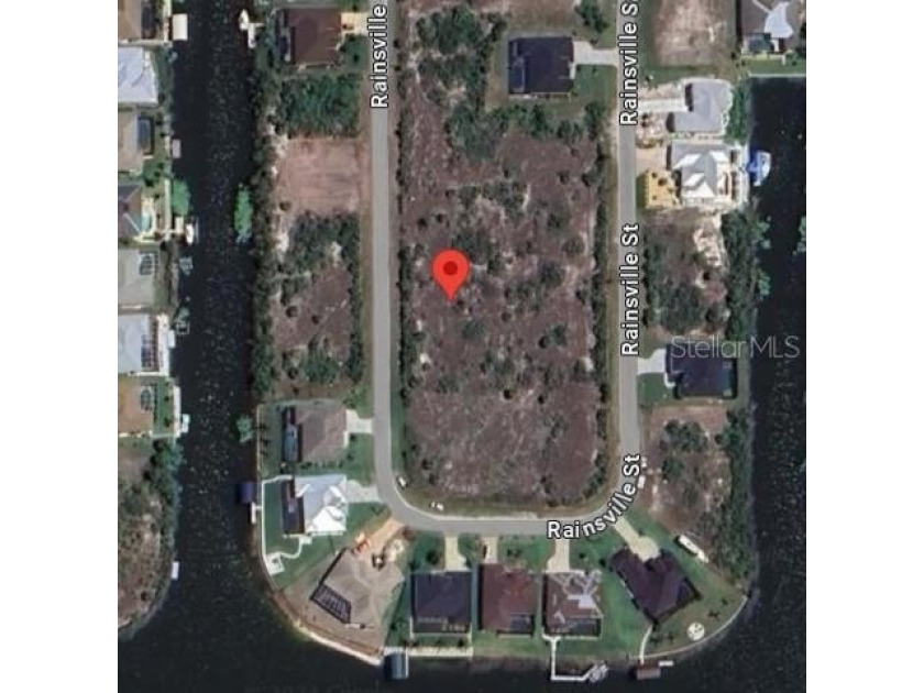 Vacant Lot. Build your dream home with the builder of your - Beach Lot for sale in Port Charlotte, Florida on Beachhouse.com