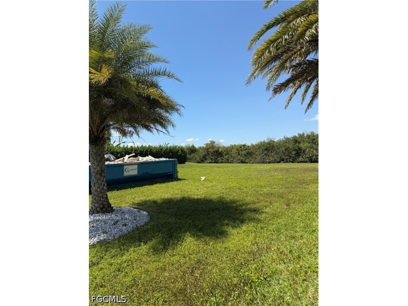 Incredible vacant lot featuring Direct Gulf access in under 2 - Beach Lot for sale in Fort Myers, Florida on Beachhouse.com
