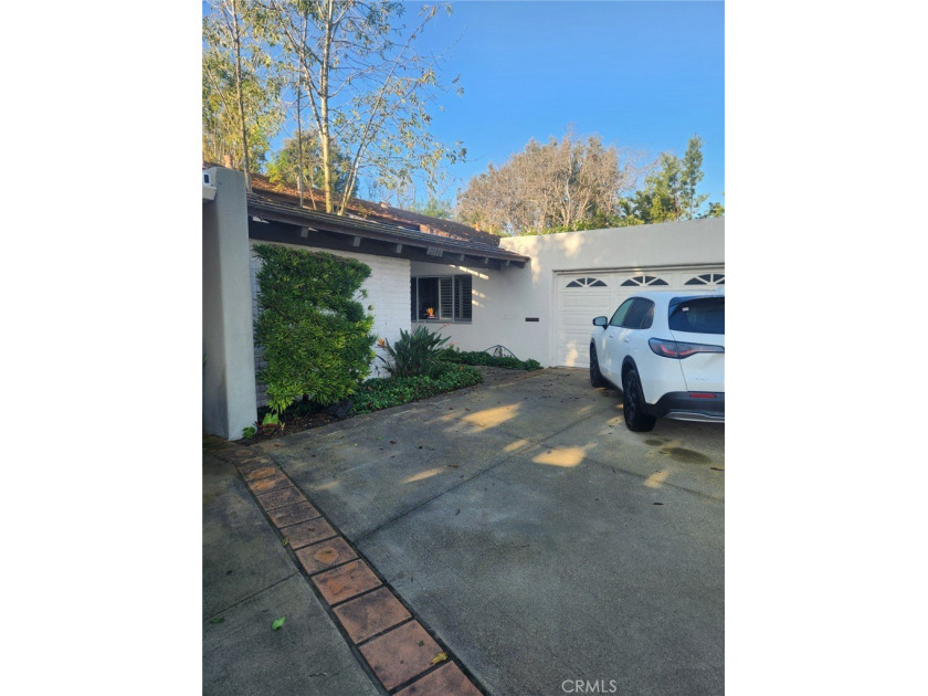 It has been a long time since this single story/ Linda plan was - Beach Townhome/Townhouse for sale in Newport Beach, California on Beachhouse.com