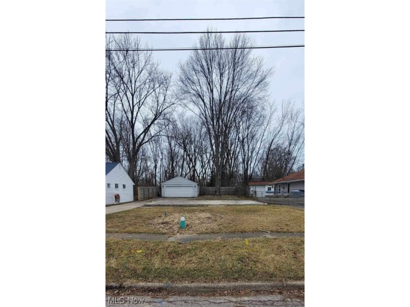 Fantastic Opportunity: Vacant Lot with 2-Car Garage and - Beach Home for sale in Sheffield Lake, Ohio on Beachhouse.com