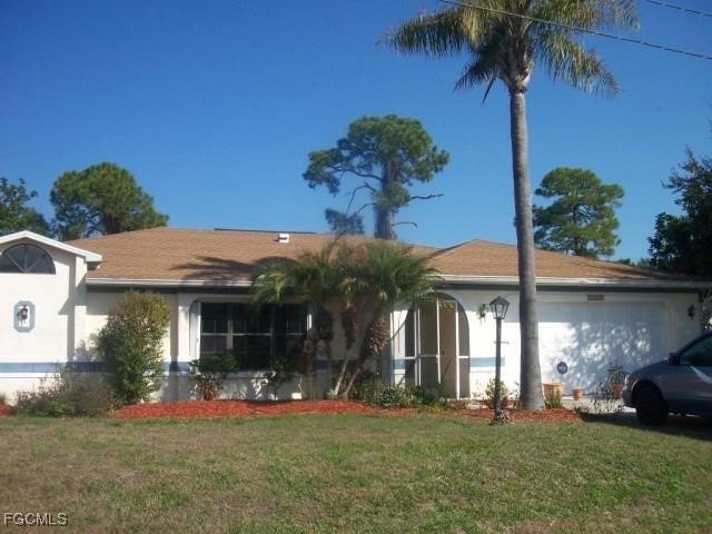 This move-in-ready property in North Fort Myers, Florida, boasts - Beach Home for sale in North Fort Myers, Florida on Beachhouse.com
