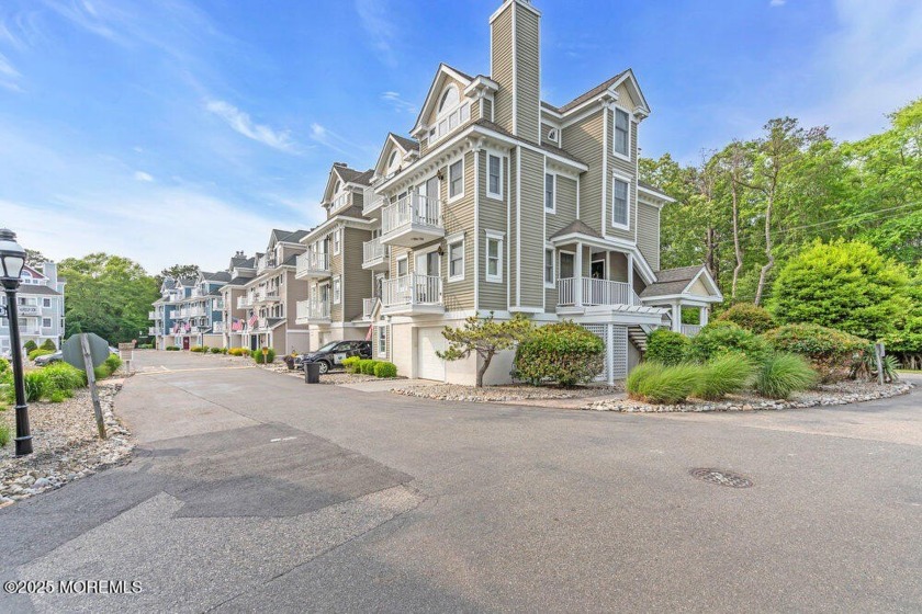Discover this charming waterfront townhouse in Lacey Township - Beach Condo for sale in Forked River, New Jersey on Beachhouse.com