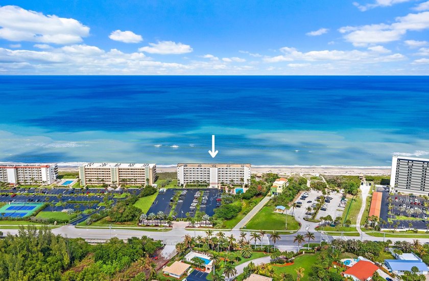 Wake up to sweeping ocean views from this beautifully updated - Beach Condo for sale in Jensen Beach, Florida on Beachhouse.com