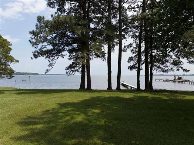Stunning Waterfront Home with Chesapeake Bay Views. Enjoy the - Beach Home for sale in Gloucester, Virginia on Beachhouse.com